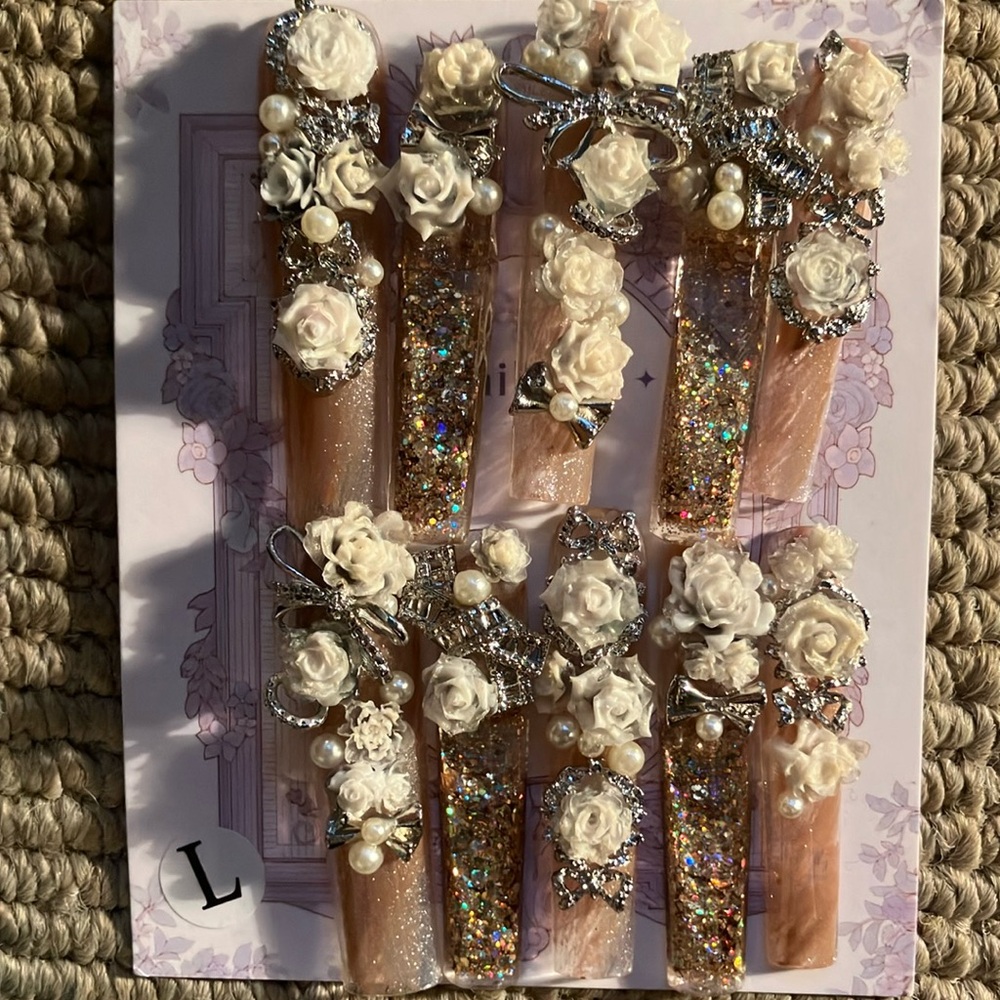 Elegant Aquarium Glitter XL Nails